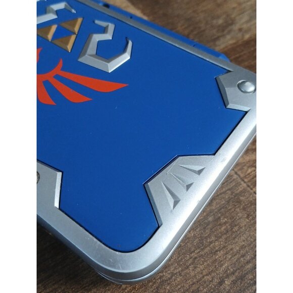 Nintendo 2DS XL Hylian Shield Console With Charger - Tested & Working - Picture 3 of 16